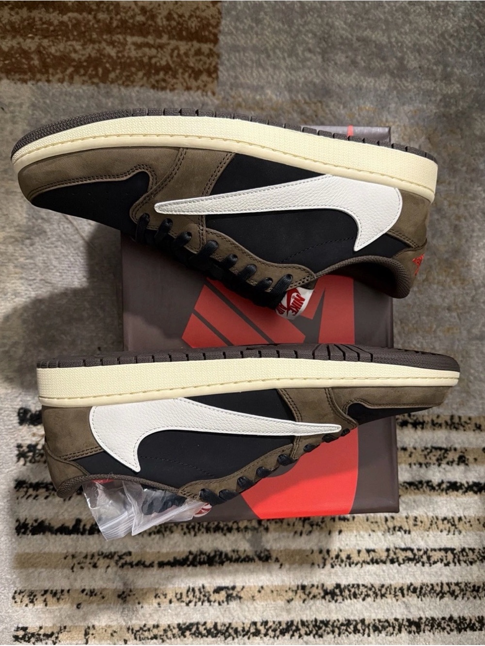 Size 13 - Jordan 1 x Travis Scott Low Mocha